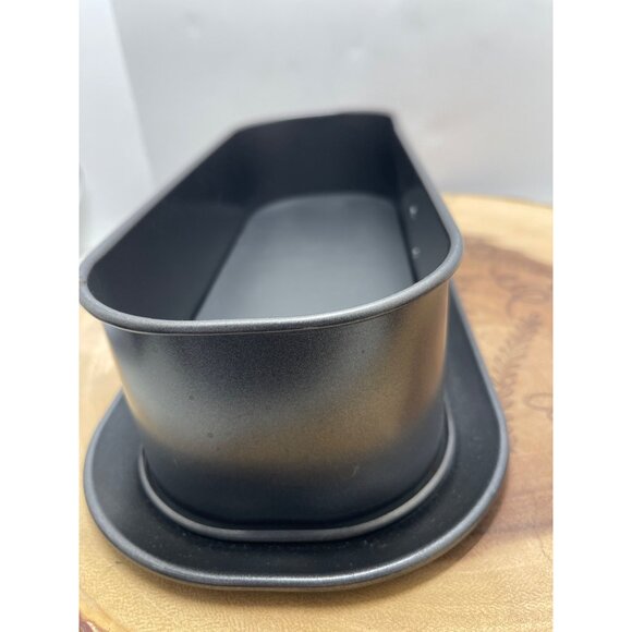 Nonstick Steel Loaf Pan With Detachable Bottom & Locking Side Clip - Picture 3 of 10